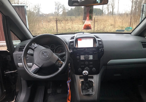 Opel Zafira cena 23900 przebieg: 205000, rok produkcji 2009 z Radom małe 379